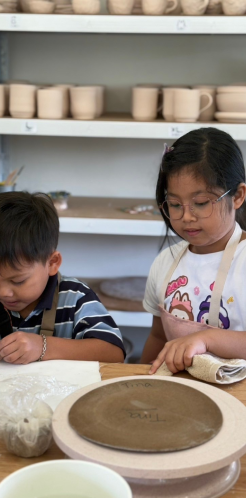 Din39 Pottery Studio & Cafe-Classes-2025-Web.jpg